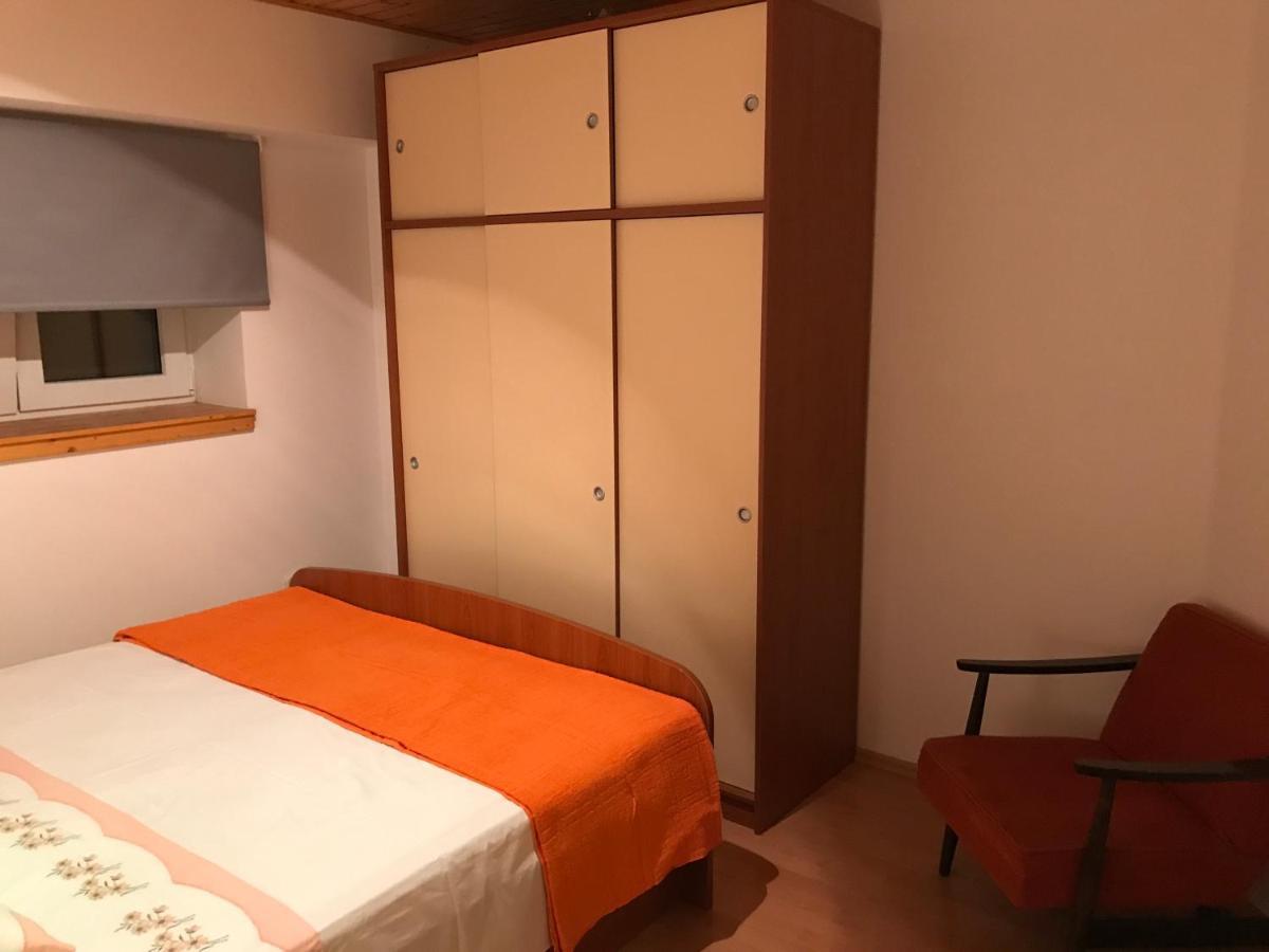 Grdelin Apartment Omis Exterior photo